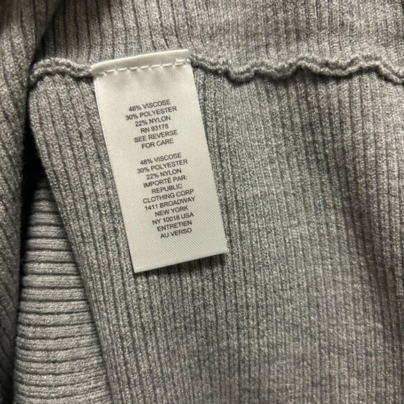 T Tahari Woman Monk Neck Balloon Sleeve Sweater In Heather Grey  Size 1X - Picture 8 of 8